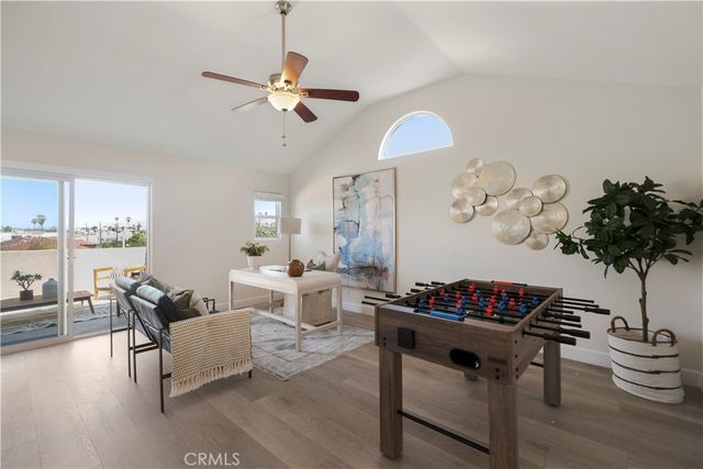 526 12th St, Huntington Beach, CA 92648