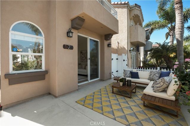 526 12th St, Huntington Beach, CA 92648