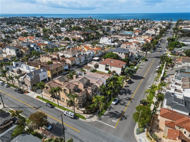 526 12th St, Huntington Beach, CA 92648