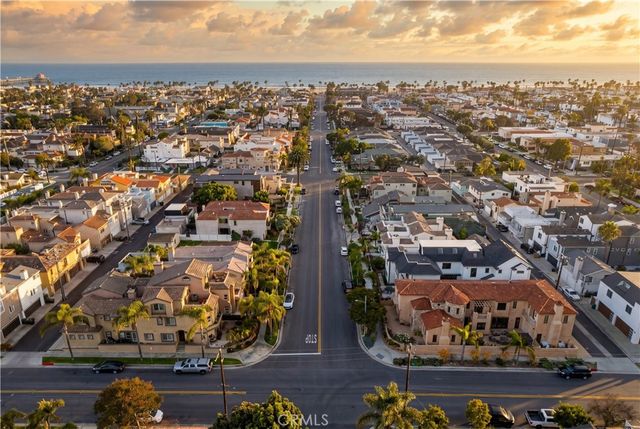 526 12th St, Huntington Beach, CA 92648