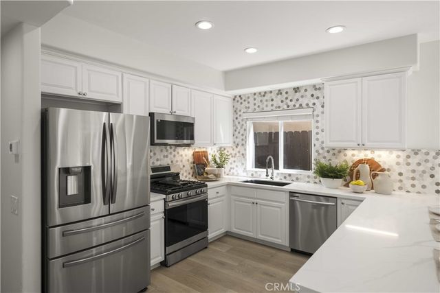 526 12th St, Huntington Beach, CA 92648