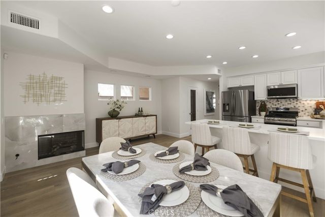 526 12th St, Huntington Beach, CA 92648