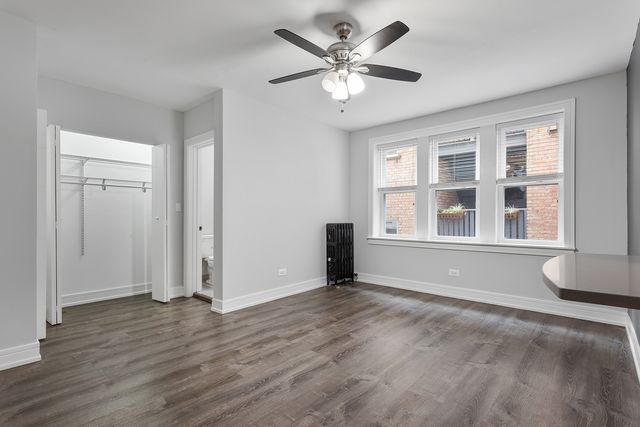 1521 W Sherwin Avenue 209, Chicago, IL 60626