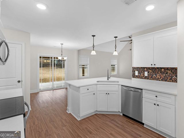 278 Cole Forest Boulevard, Barnesville, GA 30204