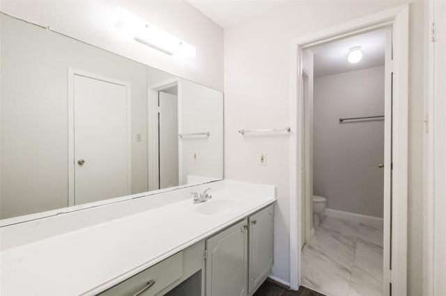 14911 Wunderlich Drive 2302, Houston, TX 77069
