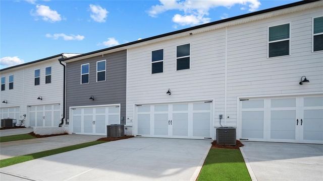 404 Reflection Drive, Stockbridge, GA 30281