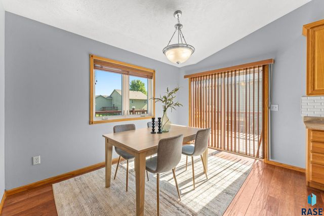 7608 W Loganberry St, Sioux Falls, SD 57106