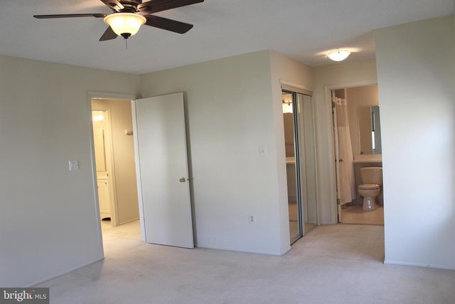 70 CHAMBORD CT, Hamilton, NJ 08619