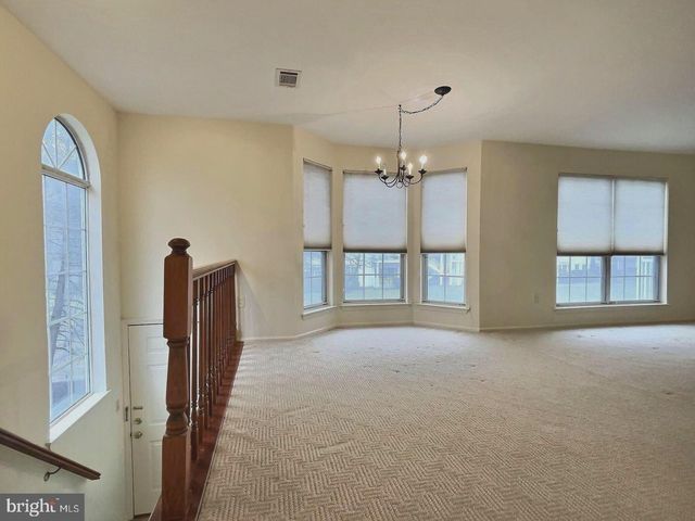 70 CHAMBORD CT, Hamilton, NJ 08619