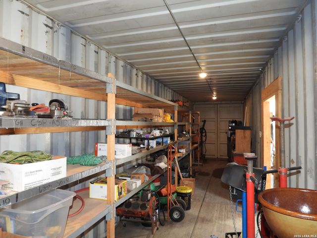 10766 PARK ROAD 37, Lakehills, TX 78063