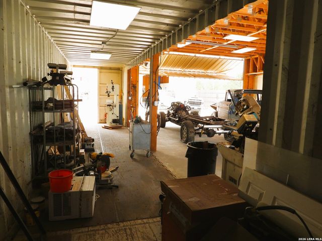 10766 PARK ROAD 37, Lakehills, TX 78063