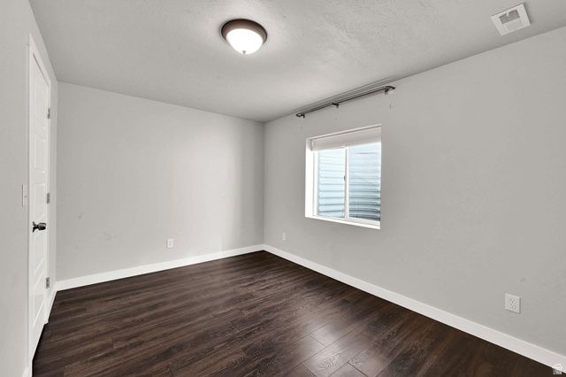 1341 W 650 S, Syracuse, UT 84075