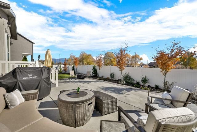 1341 W 650 S, Syracuse, UT 84075