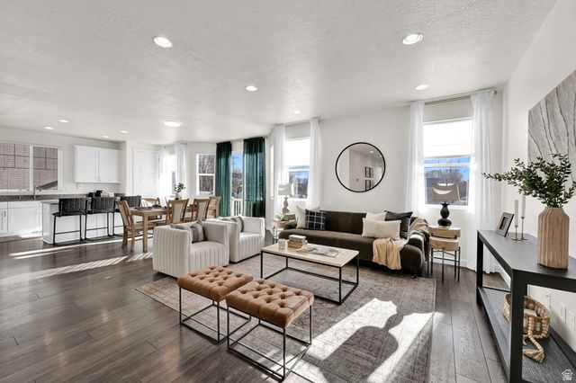 1341 W 650 S, Syracuse, UT 84075