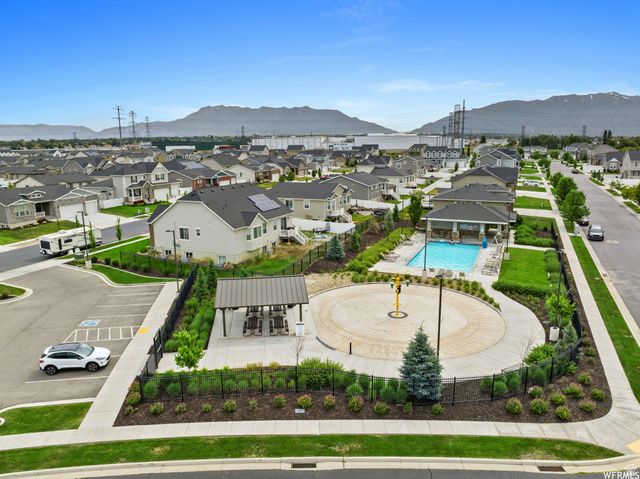 1341 W 650 S, Syracuse, UT 84075