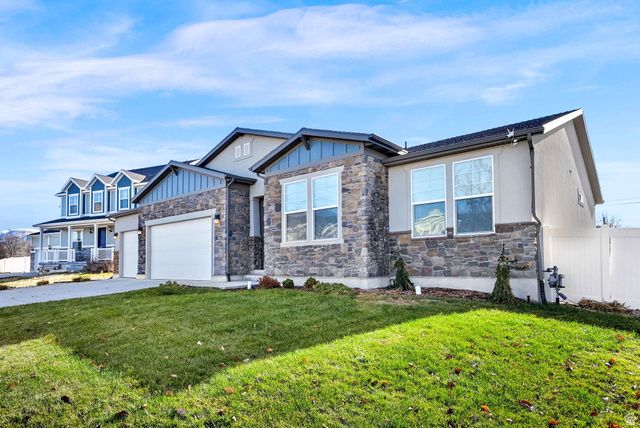 1341 W 650 S, Syracuse, UT 84075