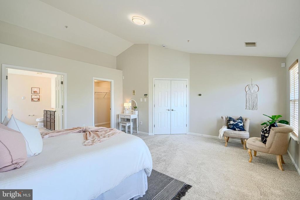 Image 20 of property listing at Address unavailable.