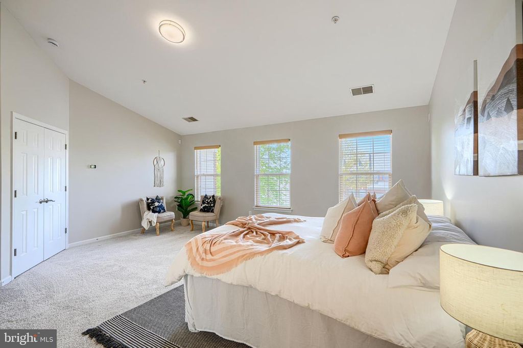 Image 21 of property listing at Address unavailable.