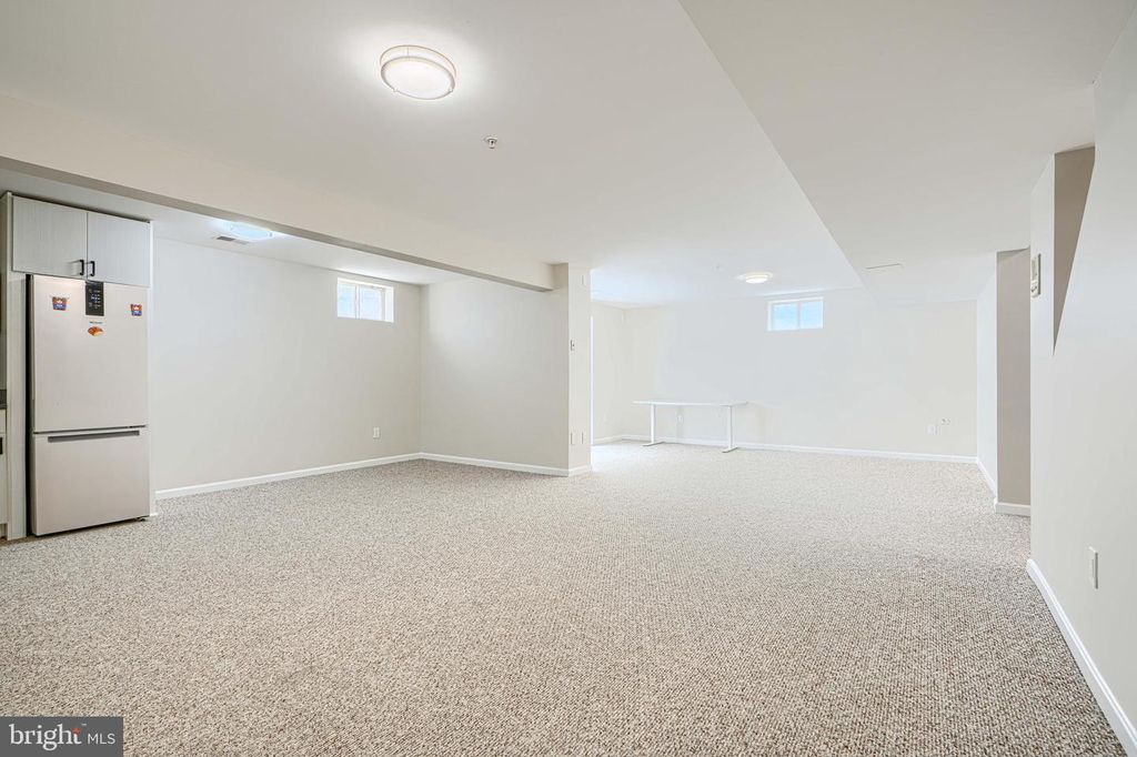 Image 32 of property listing at Address unavailable.