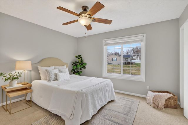 826 Meadow Drive, Wayland, MI 49348