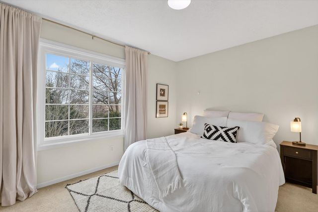 826 Meadow Drive, Wayland, MI 49348