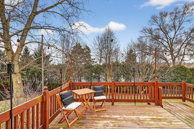 826 Meadow Drive, Wayland, MI 49348