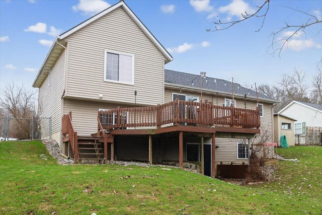 826 Meadow Drive, Wayland, MI 49348