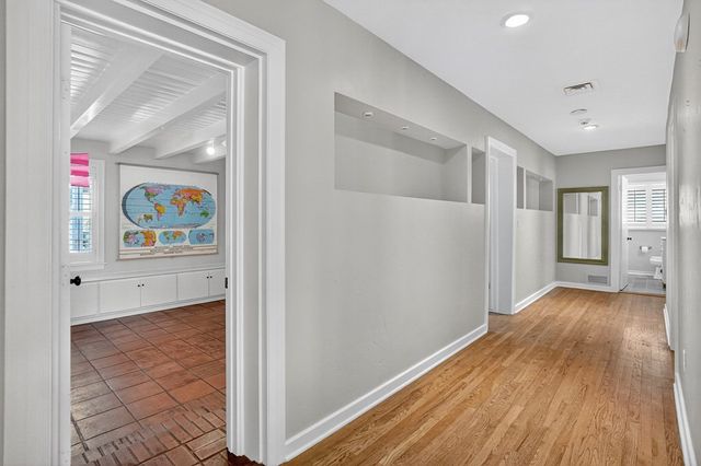 1212 Country Club Dr, Midland, TX 79701