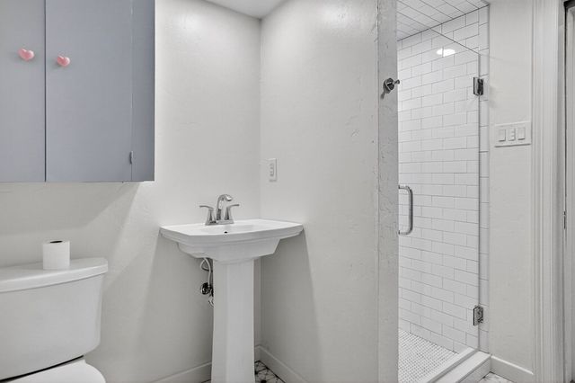 1212 Country Club Dr, Midland, TX 79701