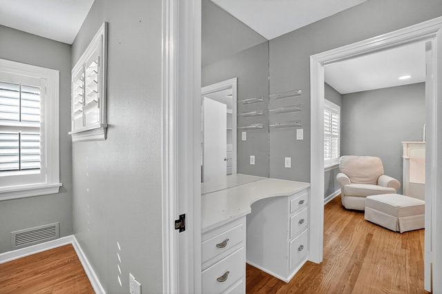 1212 Country Club Dr, Midland, TX 79701