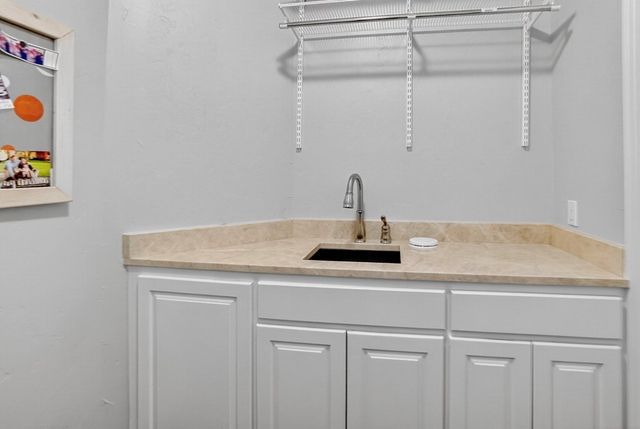 1212 Country Club Dr, Midland, TX 79701