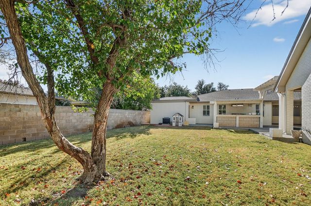 1212 Country Club Dr, Midland, TX 79701