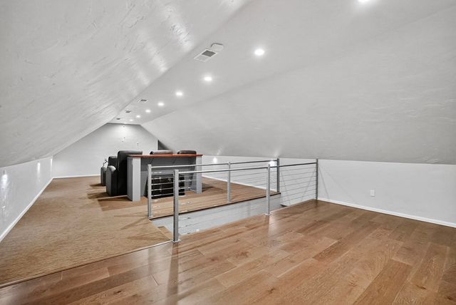 1212 Country Club Dr, Midland, TX 79701