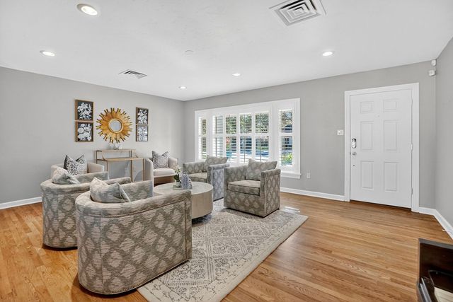 1212 Country Club Dr, Midland, TX 79701