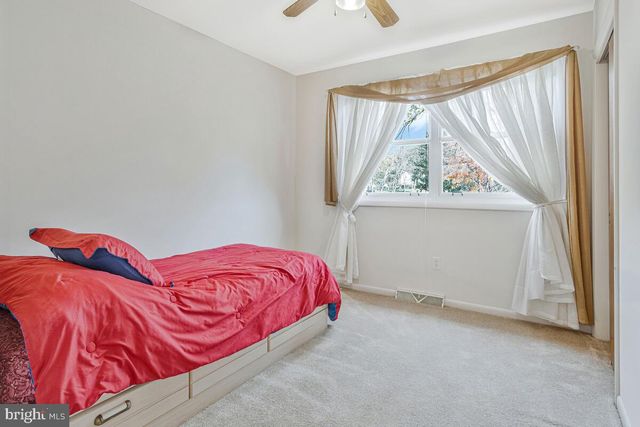 3925 SHAMROCK CT, Port Republic, MD 20676