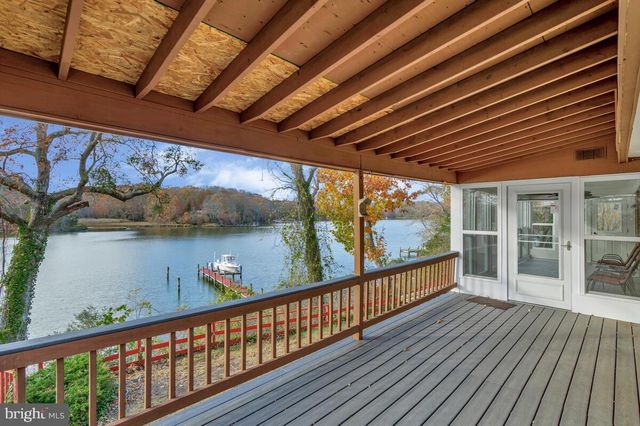 3925 SHAMROCK CT, Port Republic, MD 20676