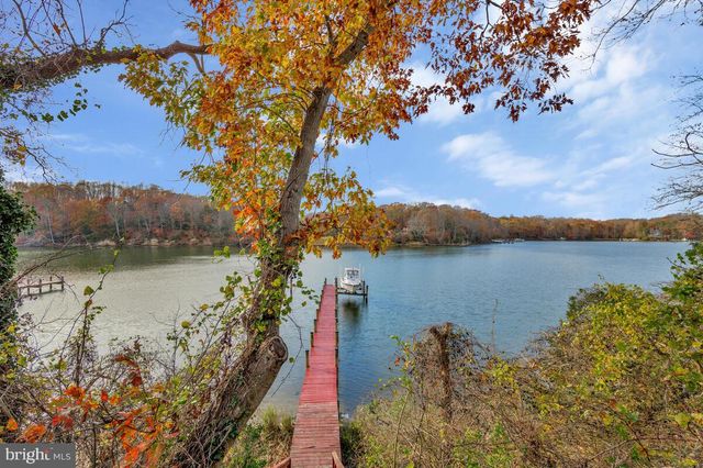 3925 SHAMROCK CT, Port Republic, MD 20676