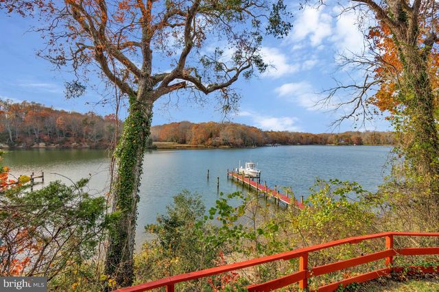 3925 SHAMROCK CT, Port Republic, MD 20676