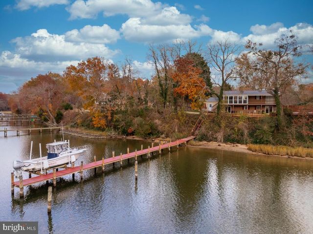 3925 SHAMROCK CT, Port Republic, MD 20676