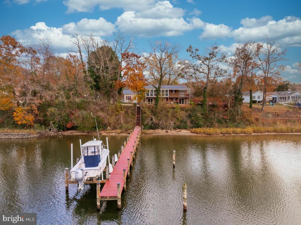 3925 SHAMROCK CT, Port Republic, MD 20676