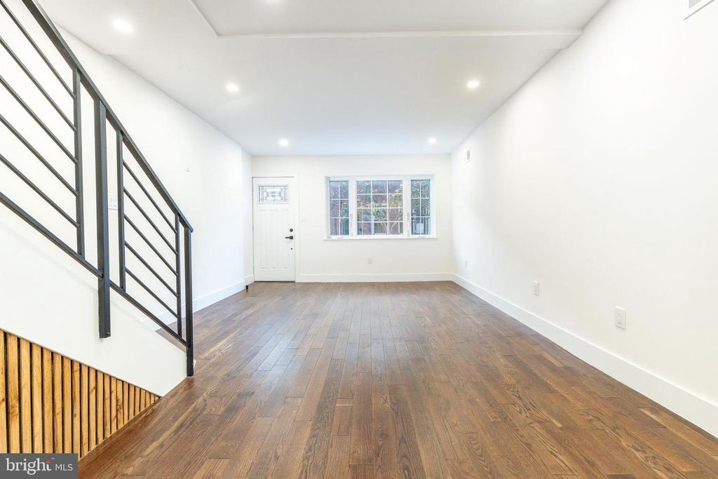 1905 S ALDER ST, PHILADELPHIA, PA 19148 — photo 5