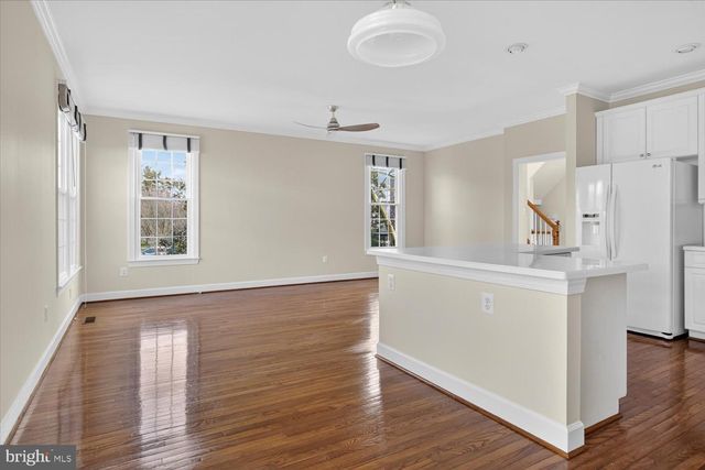 4184 GOVERNOR YEARDLEY LN, Fairfax, VA 22030