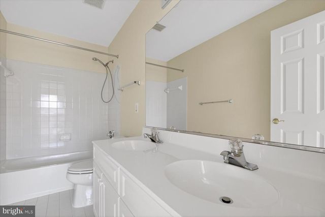 4184 GOVERNOR YEARDLEY LN, Fairfax, VA 22030