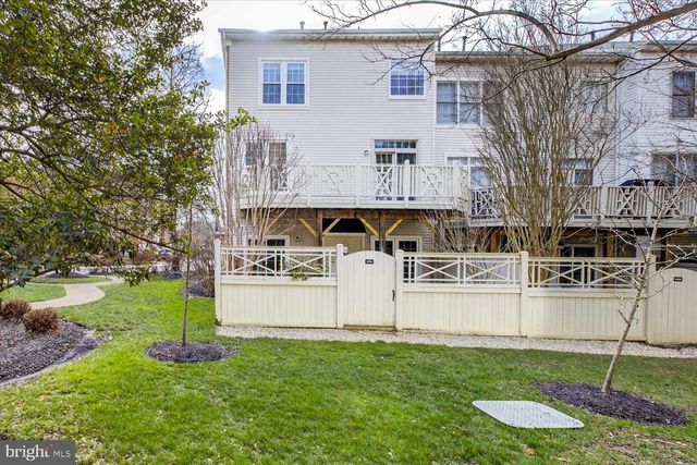 4184 GOVERNOR YEARDLEY LN, Fairfax, VA 22030