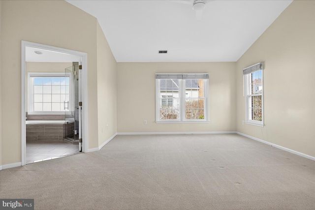 4184 GOVERNOR YEARDLEY LN, Fairfax, VA 22030