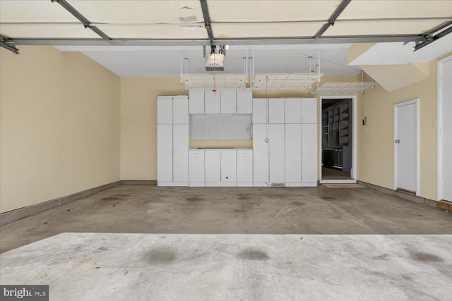 4184 GOVERNOR YEARDLEY LN, Fairfax, VA 22030