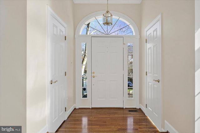 4184 GOVERNOR YEARDLEY LN, Fairfax, VA 22030