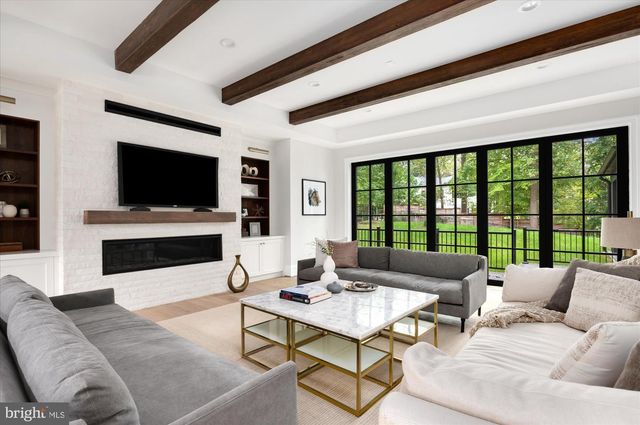 1446 COLA DR, Mclean, VA 22101