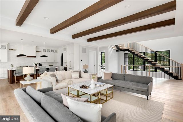 1446 COLA DR, Mclean, VA 22101