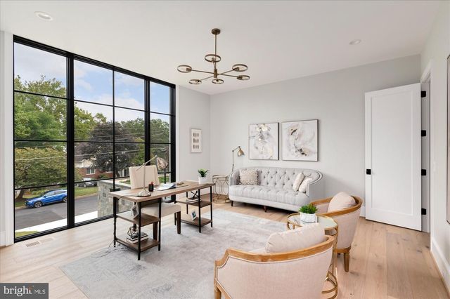 1446 COLA DR, Mclean, VA 22101